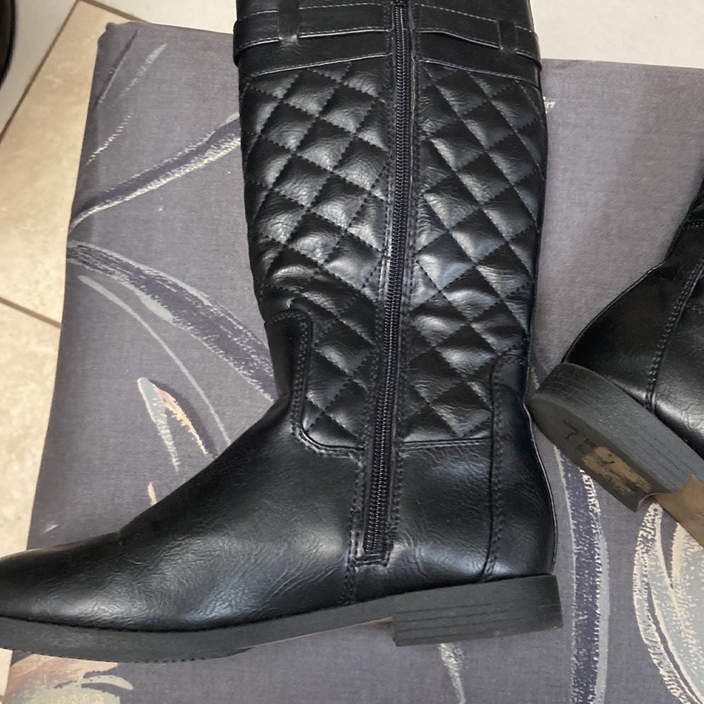 Girls Black Boots sz.2 - Picture 2 of 4